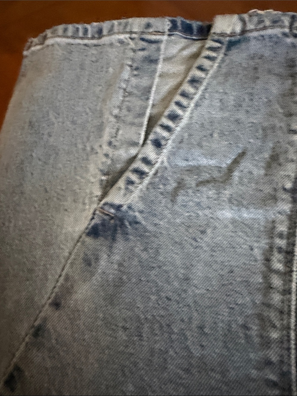 American Eagle Outfitters Light Wash Blue Relaxed Jeans - Picture 8 of 10